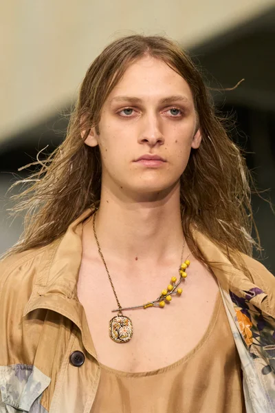 Look 67